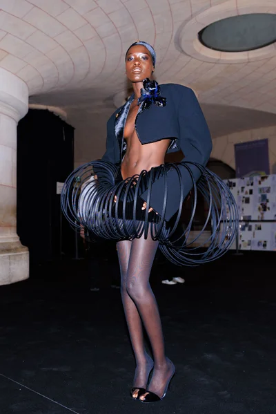Look 3